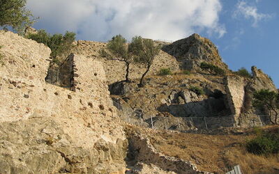 Les ruines du château de Galtellì