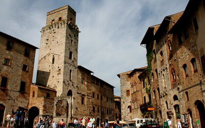 La Piazza della Cisterna à San Gimignano