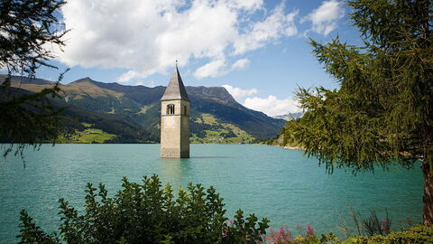 Le clocher du Lac Reschen