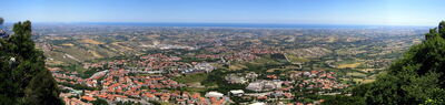 Vue panoramique sur la ville de Saint Marin