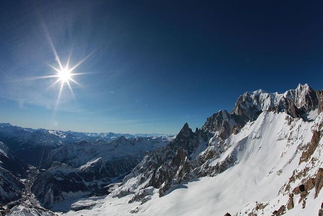 Les pentes de la station de ski à Courmayeur