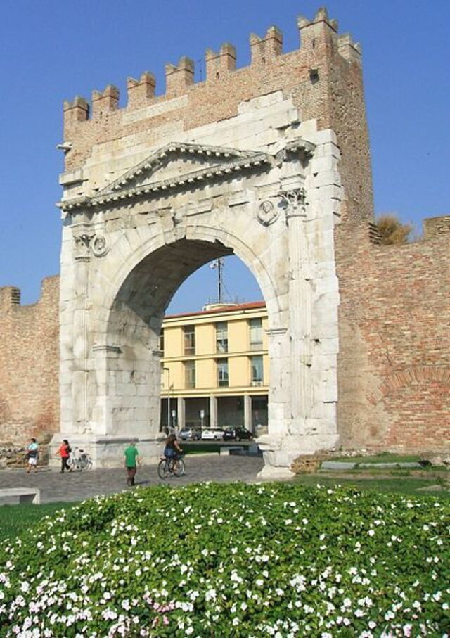 Porte de la ville de Rimini