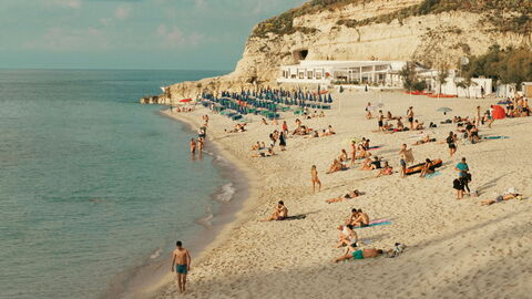 Sur la plage de Tropea