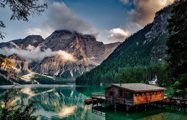 Vue sur Pragser Wildsee