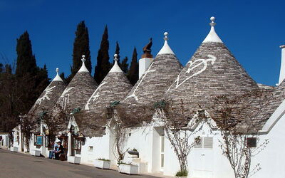 Une rangée de "Trulli"