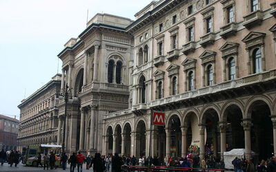 La Galleria Vittorio  Emmanuele II vue de l'extérieur