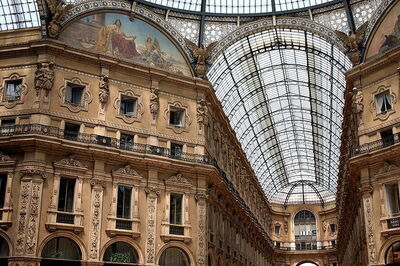 A l'intérieur de la Galleria Vittorio  Emmanuele II