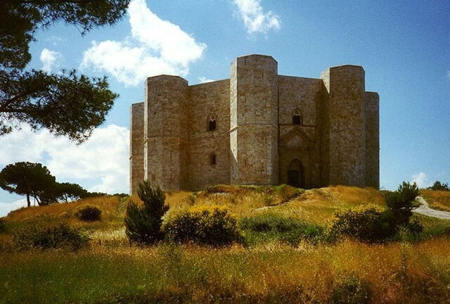castel del monte les murailles