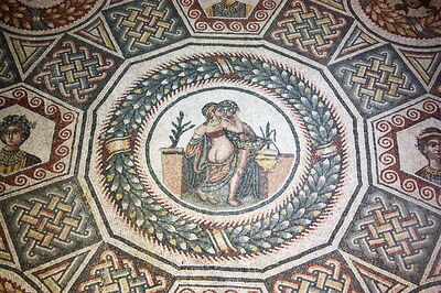 Une mosaïque sur le sol de la Villa Romana