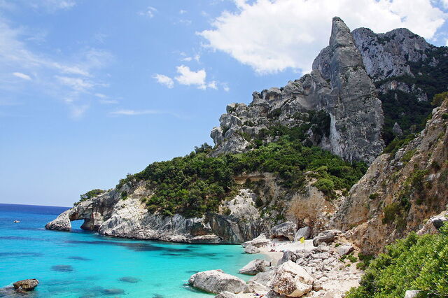 Cala Goloritzè, rocher