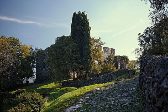 Chateau à Monte Isola
