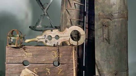 Une collection d'instruments de torture