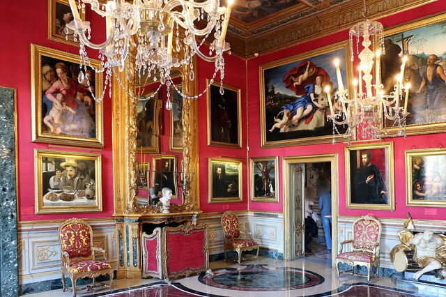 Palazzo Colonna, art