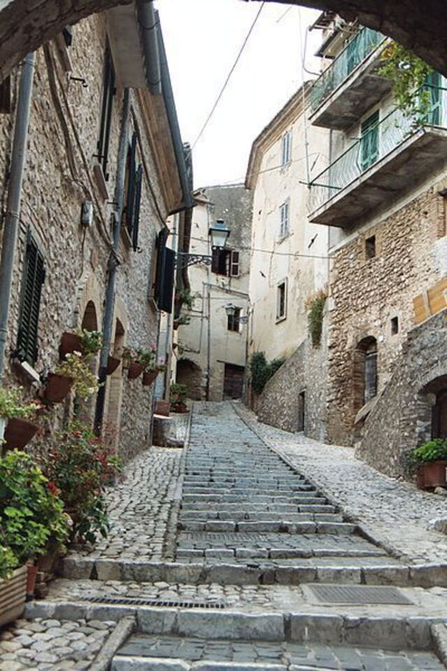 Une des petites rue de Casperia