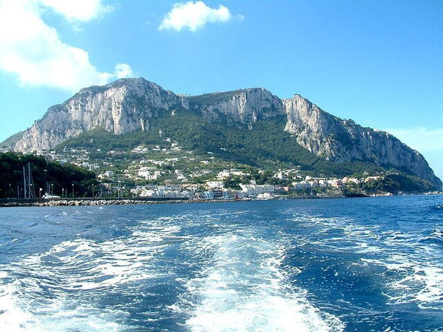 Vue sur l'île de Capri