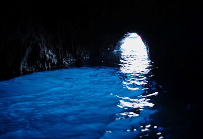La Grotte Bleue