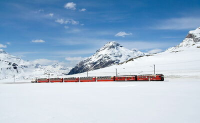 Bernina Express dans la neige