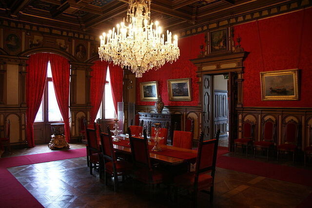 Une salle à manger dans le château de Miramare
