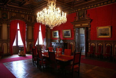 Une salle à manger dans le château de Miramare