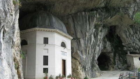 Temple Valadier