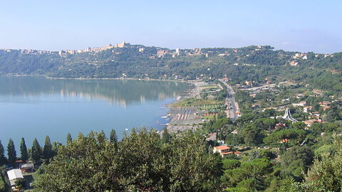 Vue sur Castel Gandolfo