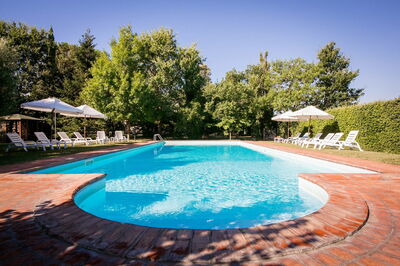 Affaire Sant'anna, piscine
