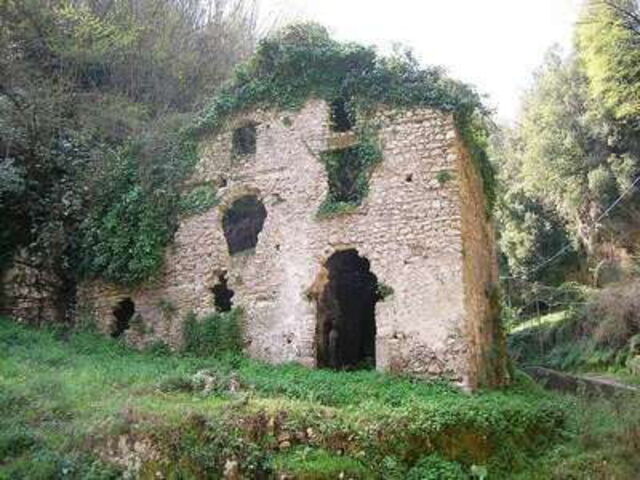 ruine vallée des moulins