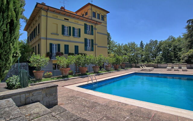 Poggio Cuculo, ext