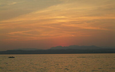 Un coucher de soleil sur le Lac de Garde à Sirmione