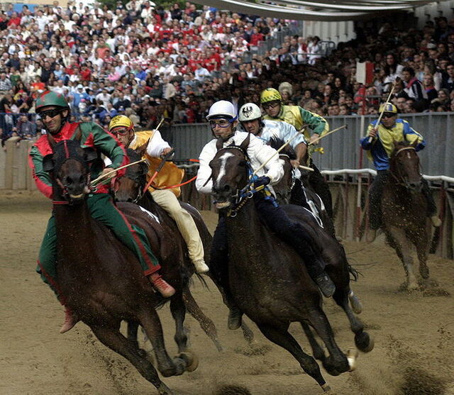 La course de Palio à Asti