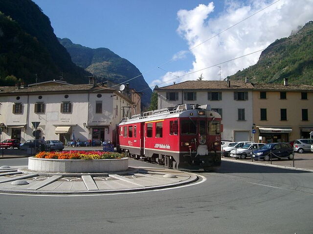 Le train passant à Tirano