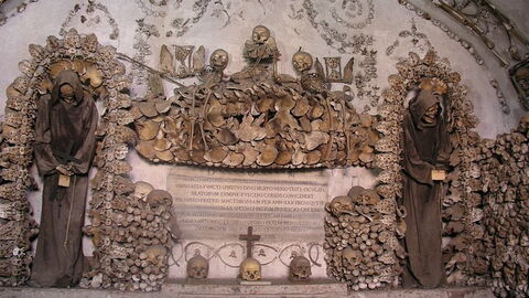 Autel, Crypte de Santa Maria della Concezione