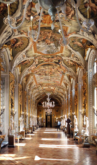 Palais Doria Pamphilj, Galerie des Glaces