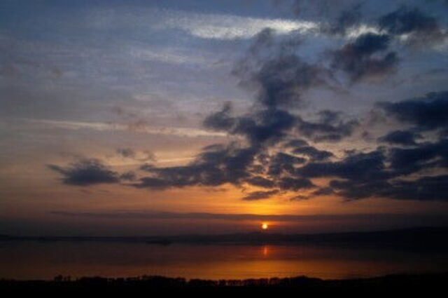 Un coucher de soleil sur le Lac de Bolsena