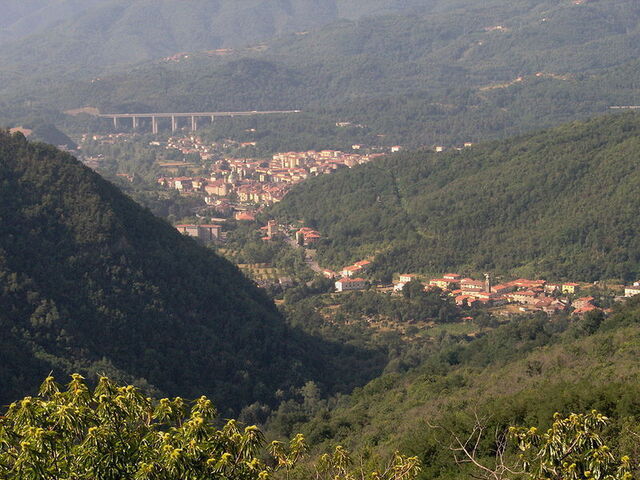 Vue sur Pontremoli en Lunigiane