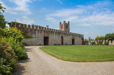 Castello Di Magnano