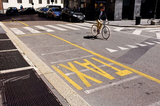 Une file de Taxi à Milan