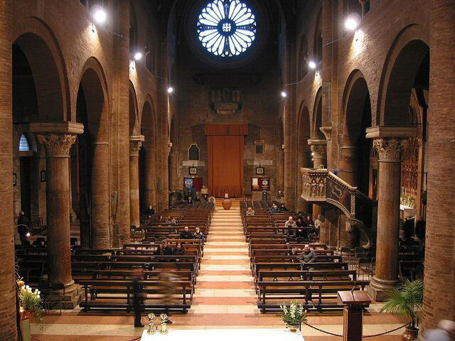 L'intérieur de la cathédrale de Modène