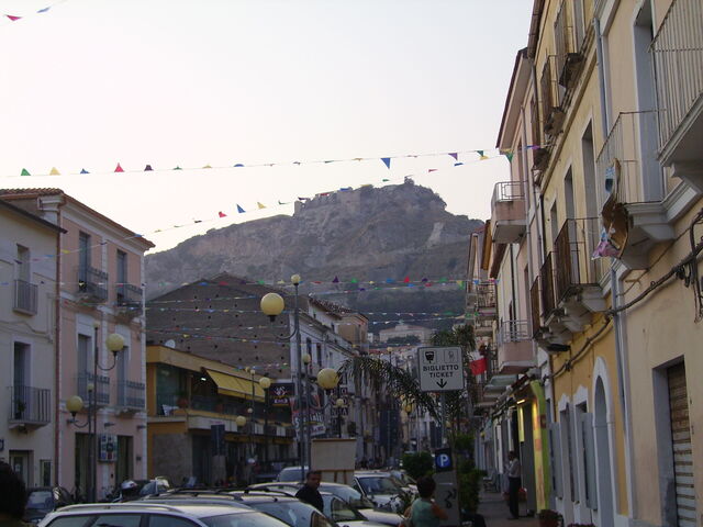 La ville moderne d'Amantea