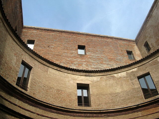 mur