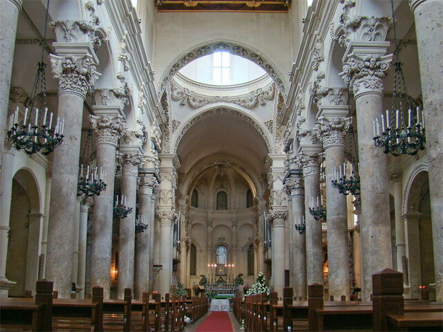 Basilique di Santa Croce, intérieur