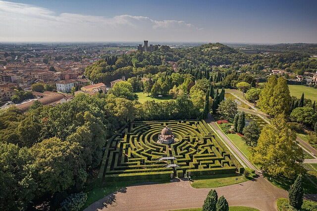labyrinth