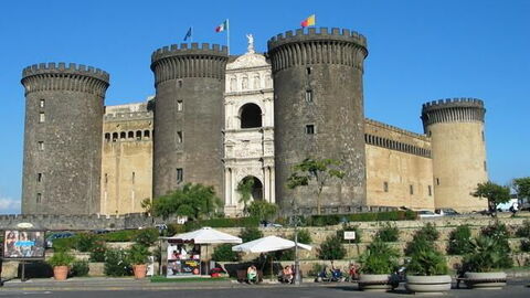 Le Castel Nuovo à Naples