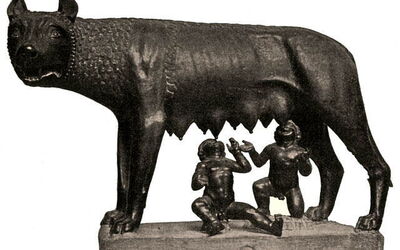 Une Louve allaite Romulus et Rémus