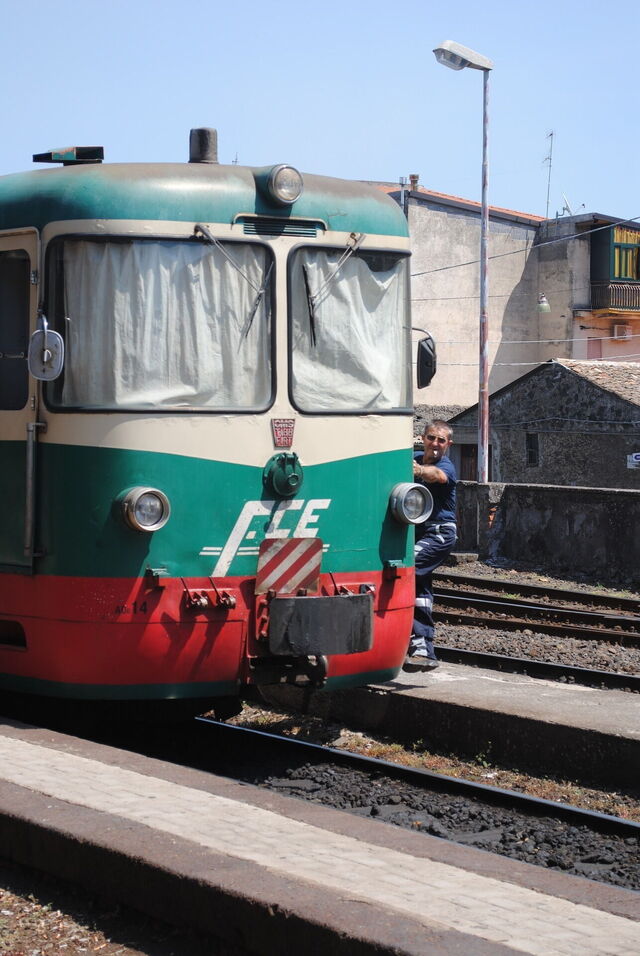 Un train sur la ligne circumetnea