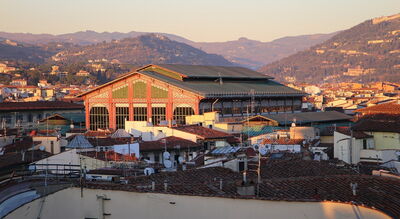 Marché Central, extérieur