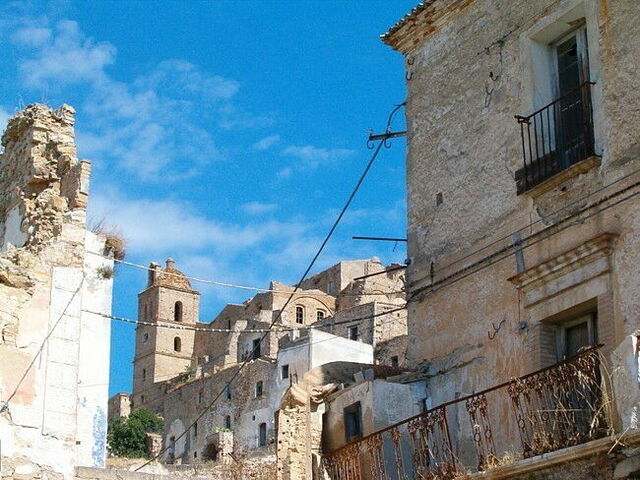 Une rue de Craco