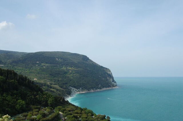 Le littoral de Sirolo en Marches