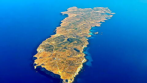 Vue aérienne sur l'île de Lampedusa