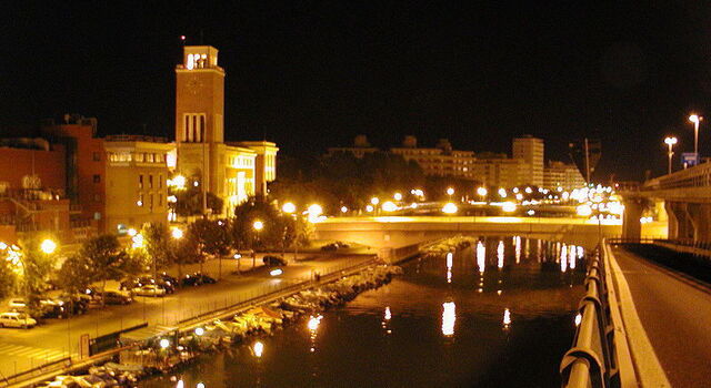 Vue de Pescara de nuit